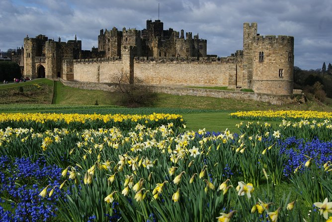 1 Day Alnwick Castle, Holy Island & Scottish Borders - Why the £82.87 price can make sense