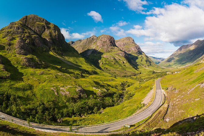 1-day Small Group Loch Ness Discovery Tour from Glasgow - Luss and Loch Lomond: a gentle start