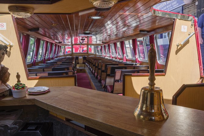 1-Hour Public Cruise - Onboard comfort, drinks, and practical details