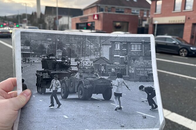 2 Hour Private Belfast Taxi Cab Tour of Troubles & Peace walls - Why a Black Taxi Is the Right Way to See Belfast