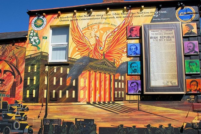 2 Hour Private Belfast Taxi Cab Tour of Troubles & Peace walls - Starting at Belfast City Hall