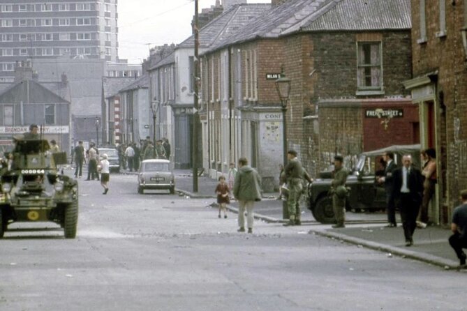 2 hours Belfast Original Drivers The Troubles Black Taxi Tour - Who should book this Belfast Troubles tour?