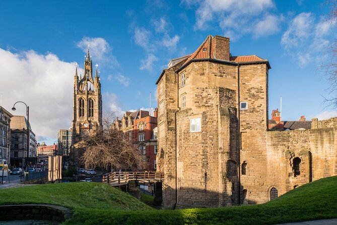 3 Hour Walking Tour through Newcastle upon Tyne - Key points at a glance