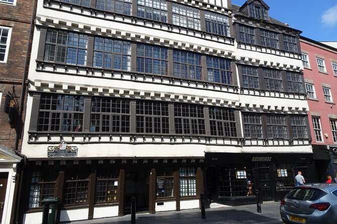 3 Hour Walking Tour through Newcastle upon Tyne - Bessie Surtees House and the old Guildhall