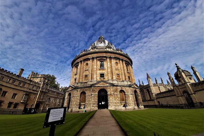 90 Minute Classic Walking Tour of Oxford - Wren, the first public museum, and Oxford’s unusual architecture
