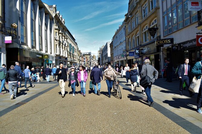 90 Minute Classic Walking Tour of Oxford - Bridge of Sighs and the narrow Magpie Lane