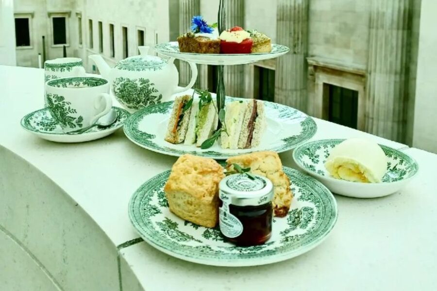Afternoon Tea at the British Museum - Getting into the museum and finding the restaurant