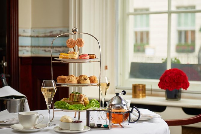 Afternoon Tea at The Milestone Hotel London - Choosing tea at The Milestone