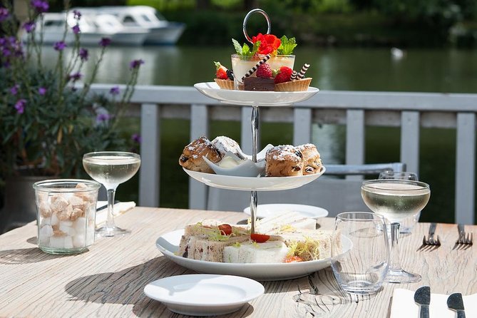 Afternoon Tea Sightseeing River Cruise in Oxford - What comes on the afternoon tea tray