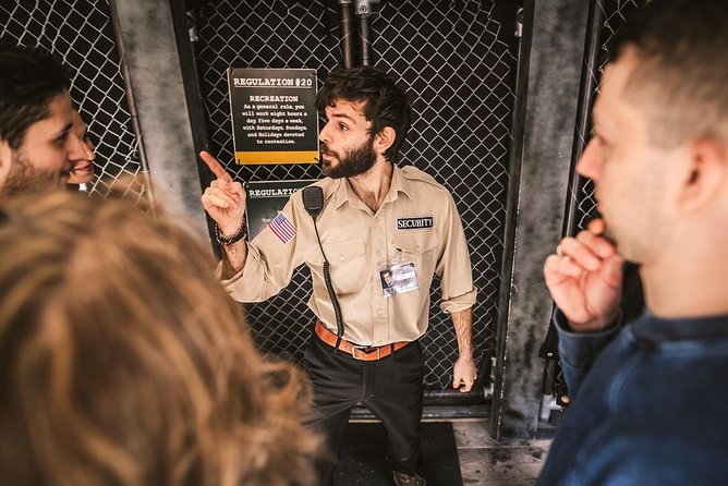 Alcotraz Prison Cocktail Experience in London - Smuggling your liquor for custom cocktails