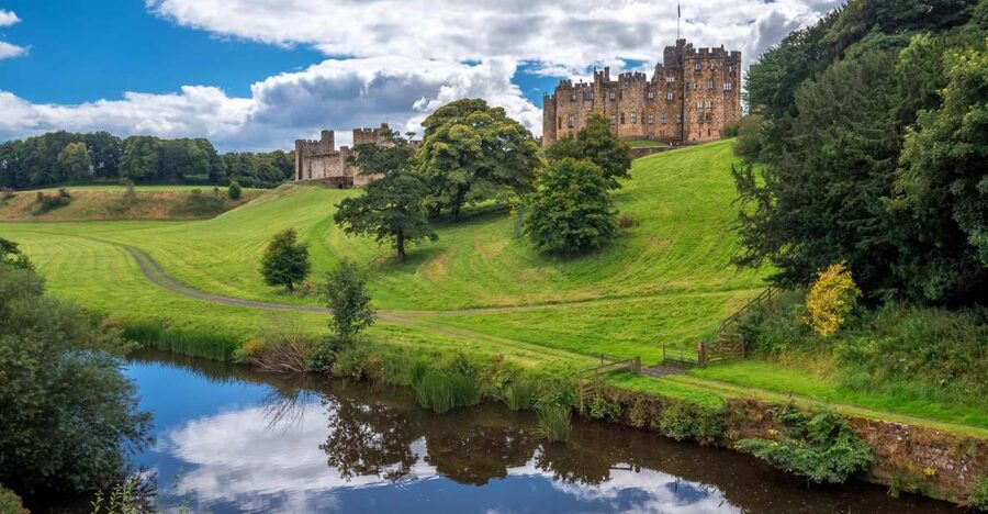 Alnwick Castle and Scottish Borders Tour from Edinburgh - Is $68 a good price?