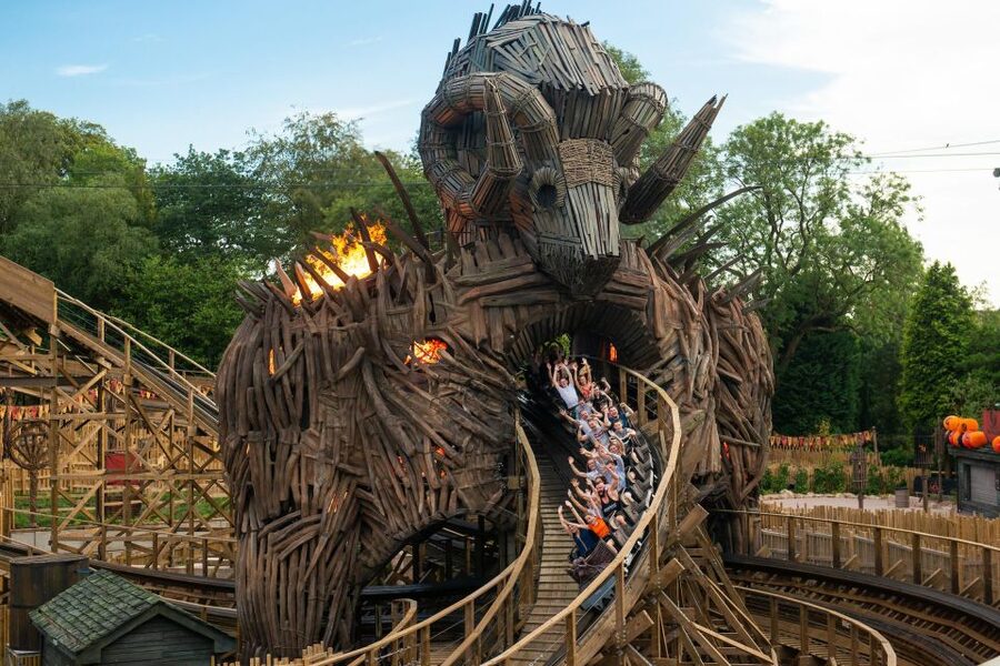 Alton Towers Resort: Entrance Ticket - Planning your day around the park’s size