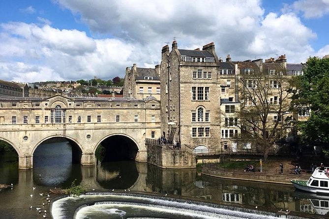 BATH: Private Walking Tour | Blue Badge Guide, 2h, £225 per group - Queen Square and the marks of wartime damage