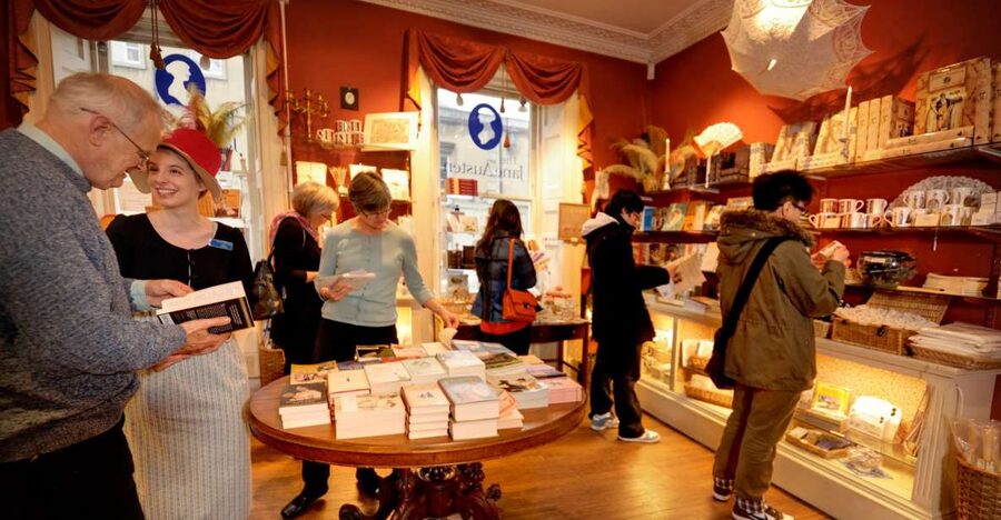 Bath: The Jane Austen Centre Ticket - The 30-minute opening presentation