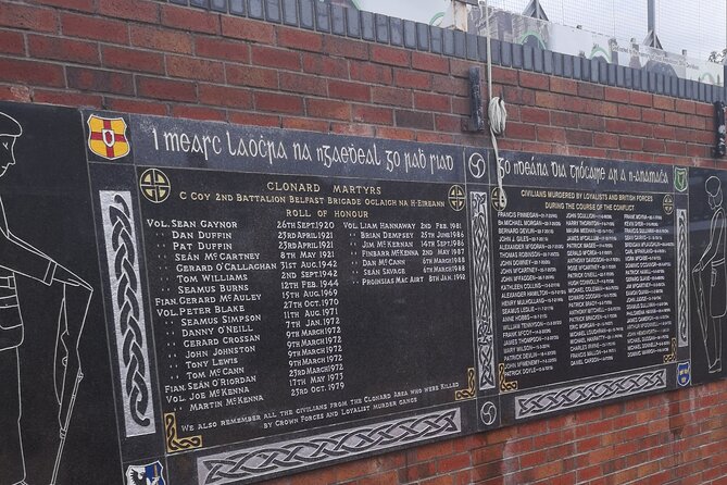 Belfast black taxi tours - A serious subject handled from both sides