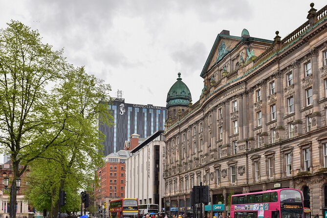 Belfast Centre Food Tour of 12+ Local Irish Dishes & Drinks - The guide makes or breaks the experience