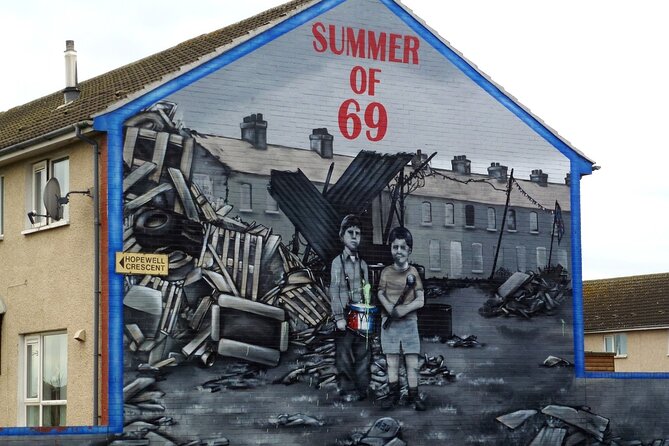 Belfast Political Tour-Conflicting Stories Walking Tour - Shankill Road through a Loyalist lens