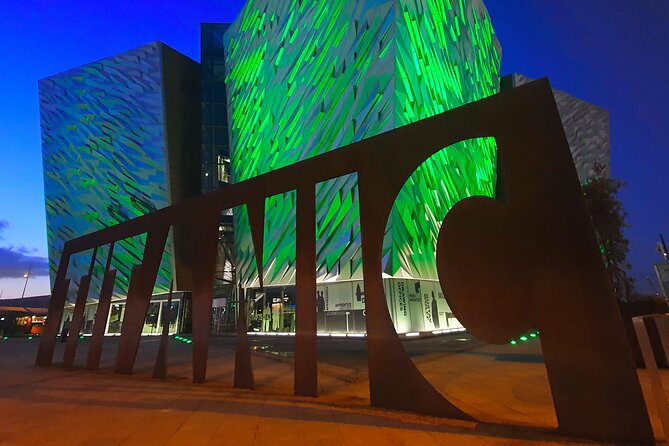 Belfast Titanic Museum and Sighseeing Tour - What this Belfast tour is trying to do