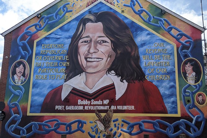 Belfast Troubles Murals Street Art and Peace Wall Walking Tour - Why Belfast’s murals need a walking tour