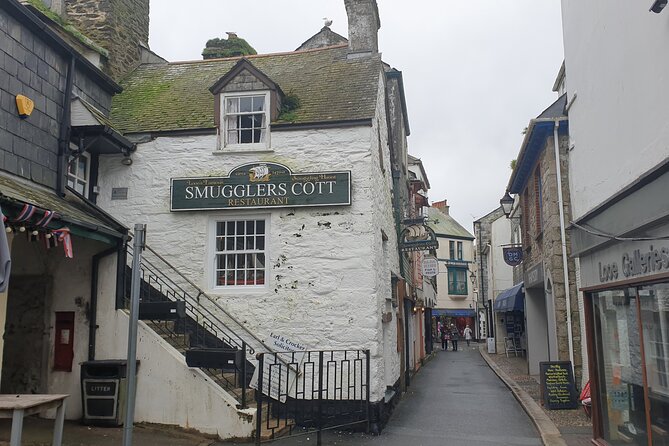 Beyond Paradise TV Show Locations Tour - Why Looe works so well as Shipton Abbott