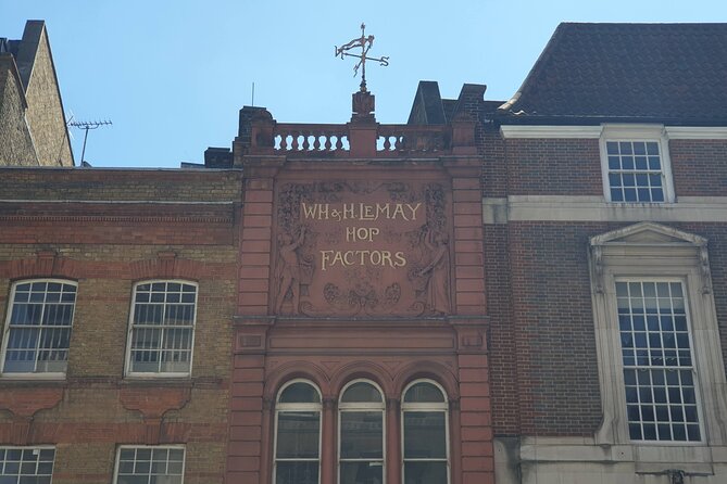 Booze, Brothels & The Bard: A Walking Tour of London's Bawdy Borough - The George, the last surviving galleried coaching inn