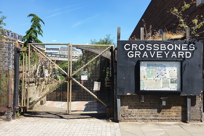 Booze, Brothels & The Bard: A Walking Tour of London's Bawdy Borough - London Bridge and the crossing that shaped Southwark