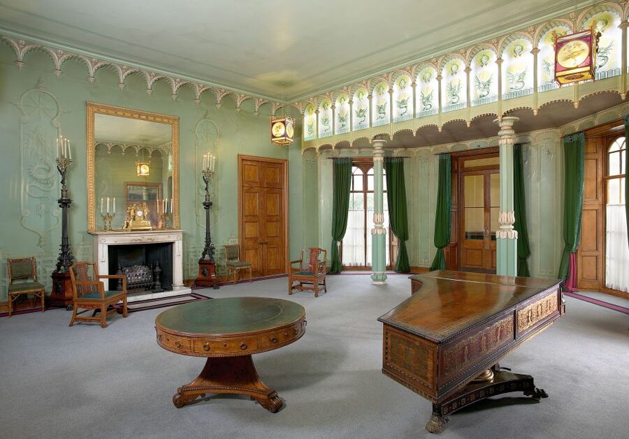 Brighton: Royal Pavilion Admission Ticket - The Banqueting Room and the royal art of excess