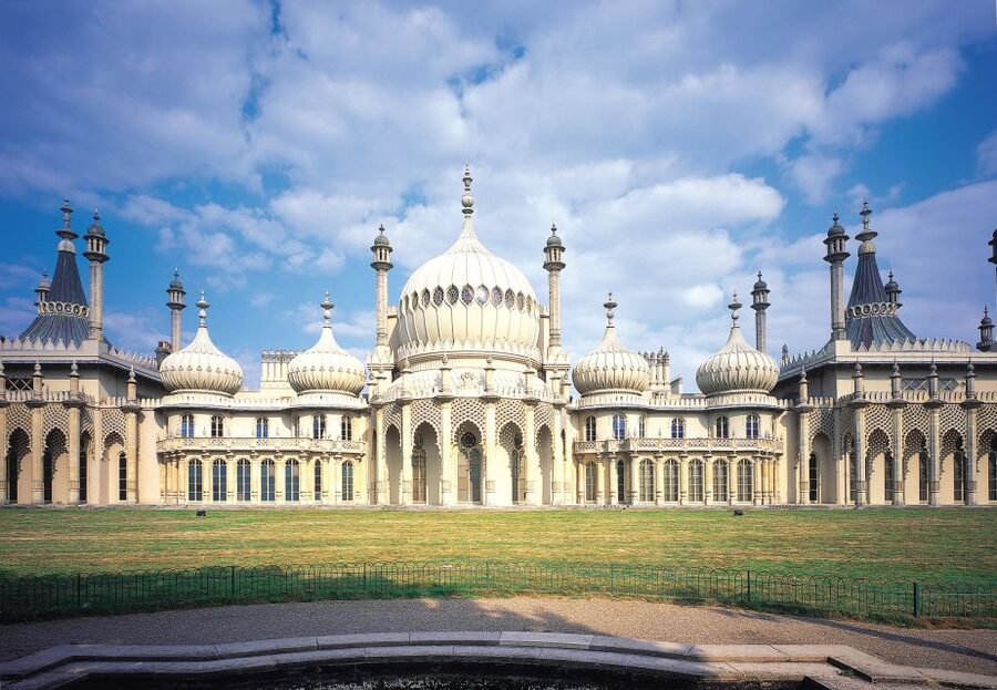 Brighton: Royal Pavilion Admission Ticket - Audio guide, stewards, and the pace of the visit