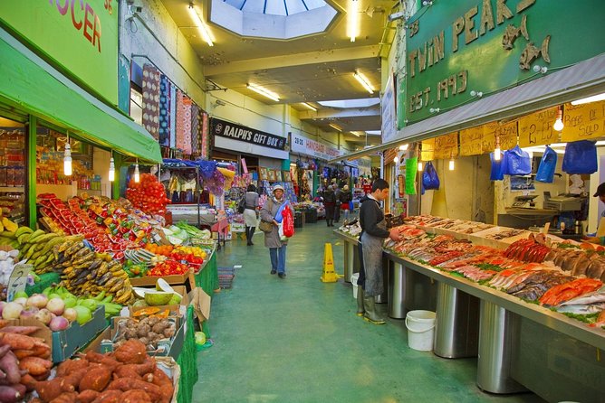 Brixton Market Tour with African and Caribbean Cuisine - David Bowie’s Brixton mural in five minutes