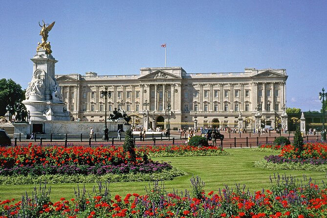 Buckingham Palace: Official State Rooms Entry Ticket - The Throne Room and Coronation connections