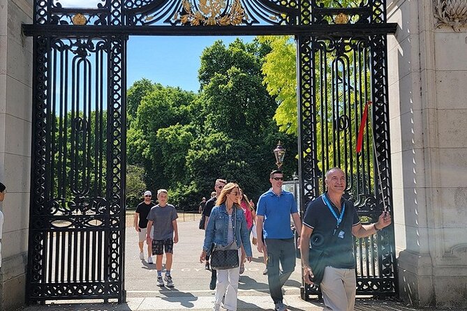 Buckingham Palace: Walking Tour with Entry & Audio Guide - The King’s Tour Artists exhibition in 2025