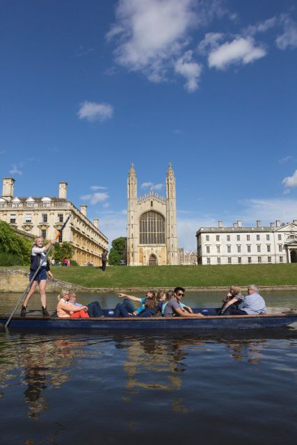 Cambridge: Guided Shared River Punting Tour - Why punting is the right way to see Cambridge