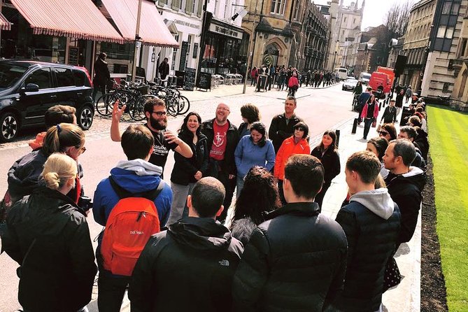 Cambridge University Walking Tour by Alumni™ Kings College Option - Why an alumni guide changes the walk