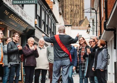 Walking Tour with Green Badge Guide