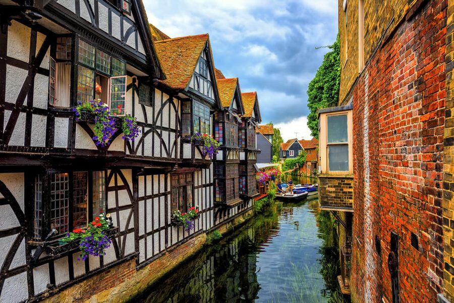 Canterbury: Walking Tour with Green Badge Guide - Weather, pavement, and practical comfort