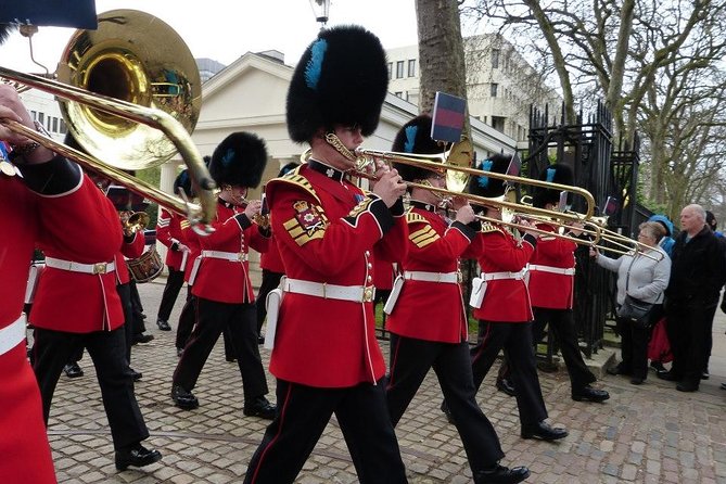 Changing of the Guard Guided Walking Tour in London - What the guides add for roughly $25.52