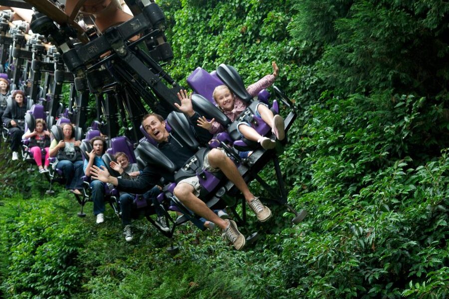 Chessington World of Adventures Resort: Entrance Ticket - Meeting the animals at Chessington Zoo