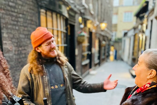 Christmas Lights and Markets Guided Walking Tour with Mulled Wine - The included mulled wine stop