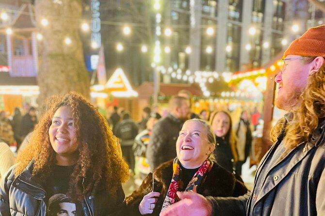 Christmas Lights and Markets Guided Walking Tour with Mulled Wine - Finishing at Trafalgar Square