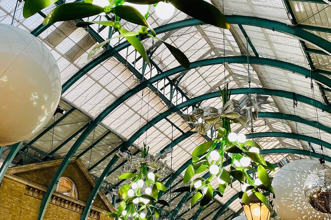 Christmas Lights and Markets Guided Walking Tour with Mulled Wine - Who should book this festive walk?