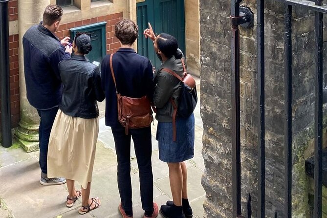 Colombia's Finest Outdoor Murder Mystery London - What the two-hour format feels like