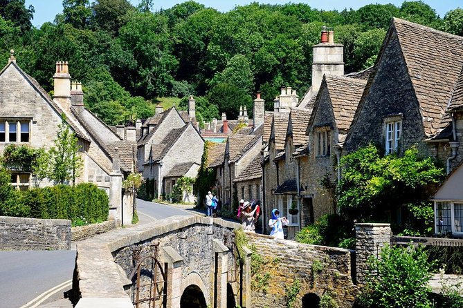 Cornwall & the Cotswolds: Small-Group Tour from London (5-days) - Day one: Stonehenge, Salisbury, and Durdle Door