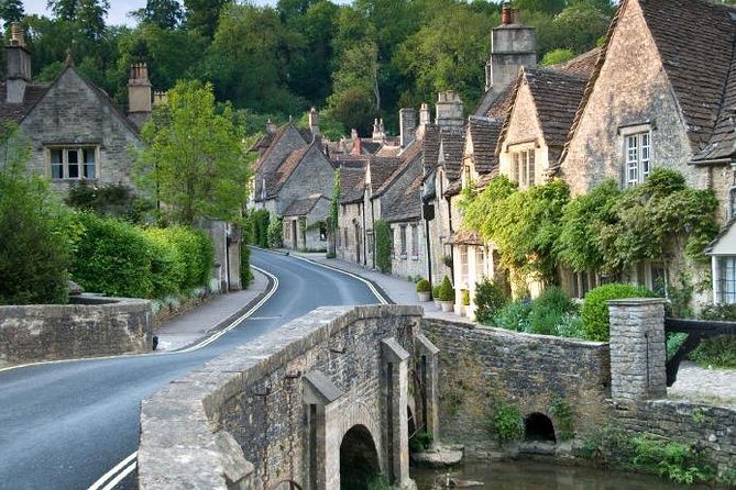 Cotswolds Day Trip from London with Optional Village Lunch - What roadwork and closures can change