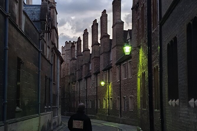 Creepy Cambridge - Cambridge's Most Entertaining Ghost Walk - Sidney Sussex and the remains of Oliver Cromwell