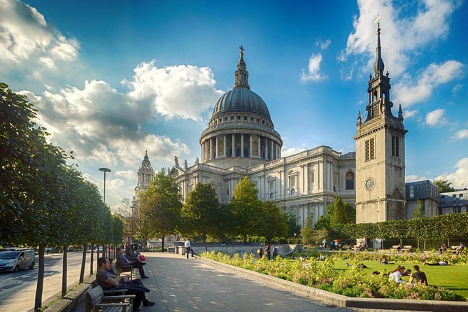 Crown Jewels of London Tour with River Cruise - St Paul’s Cathedral and Wren’s Great Dome