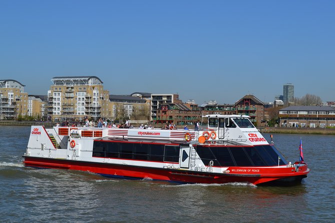 Crown Jewels of London Tour with River Cruise - Guides, Headsets, and the Group Experience