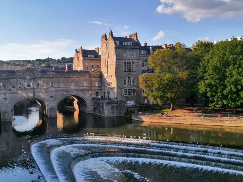 Discover Bath and Bridgerton with Music - The Royal Crescent and Bath’s grandest views