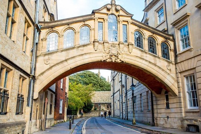 Discover Oxford and Cambridge with Guide from London by Coach - A few practical tips for the day