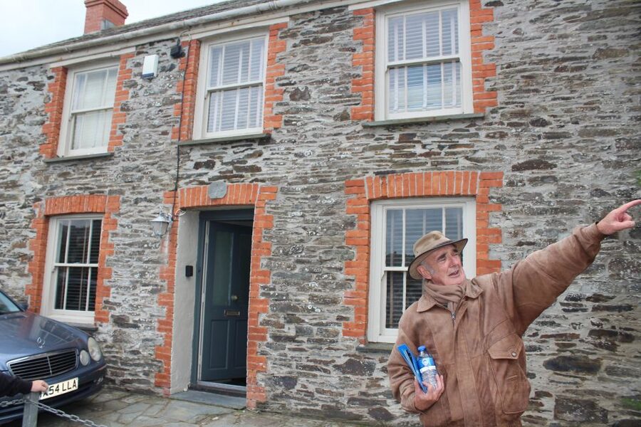Doc Martin Tour - Louisa’s school, houses, and village businesses