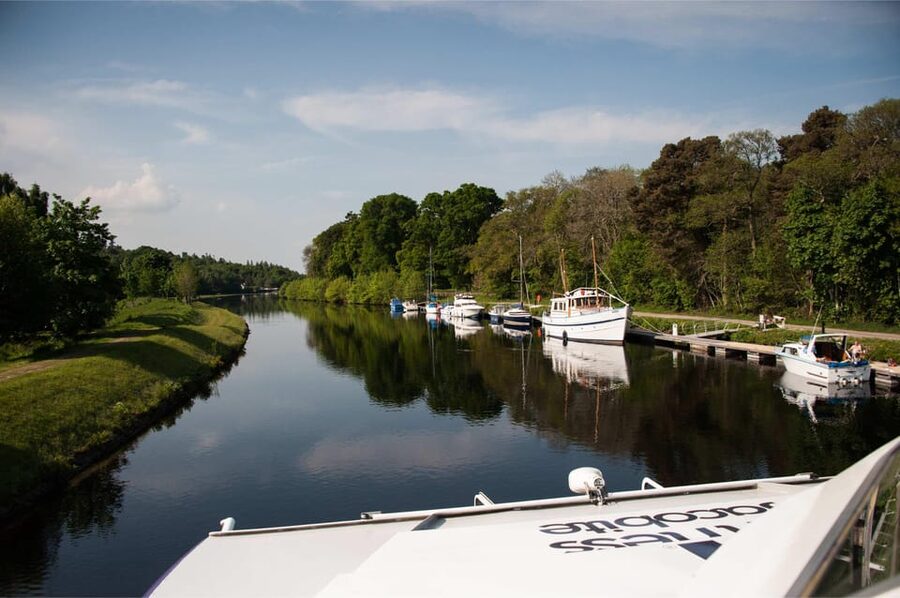 Dochgarroch: Caledonian Canal and Loch Ness 50min Cruise - Comfort, access, and weather advice